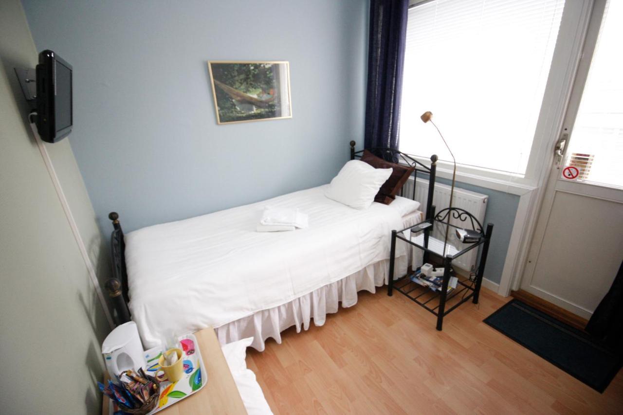 Hotell Zlafen Bed And Breakfast Karlskoga Extérieur photo