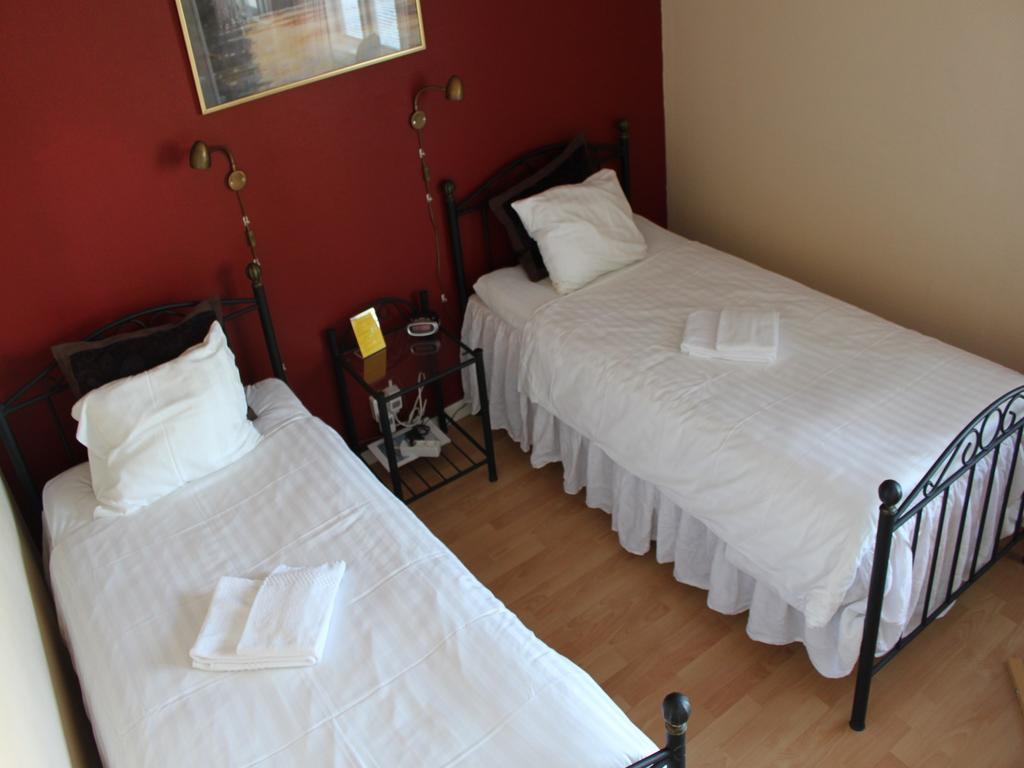 Hotell Zlafen Bed And Breakfast Karlskoga Extérieur photo
